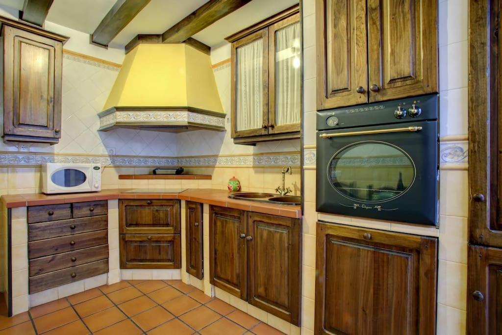 Apartamento Duplex Centro Con Garaje Gratuito Ronda Bagian luar foto
